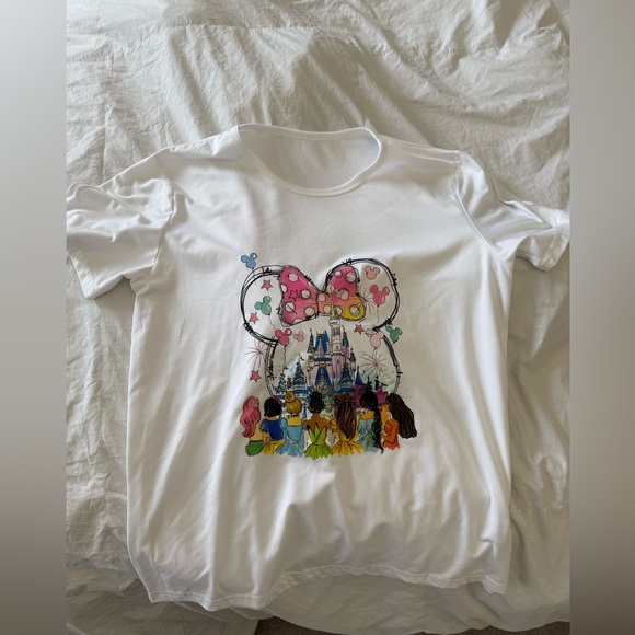 Tops - White Graphic T-Shirt